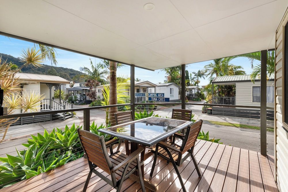 Mountain View Resort Deluxe Cabin 3