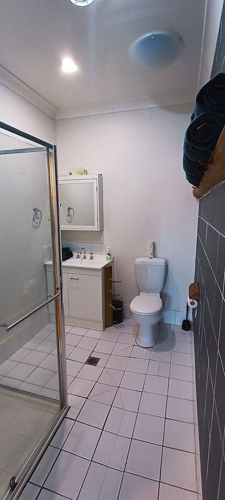 The Berri Bubble Lodge Family Room 15