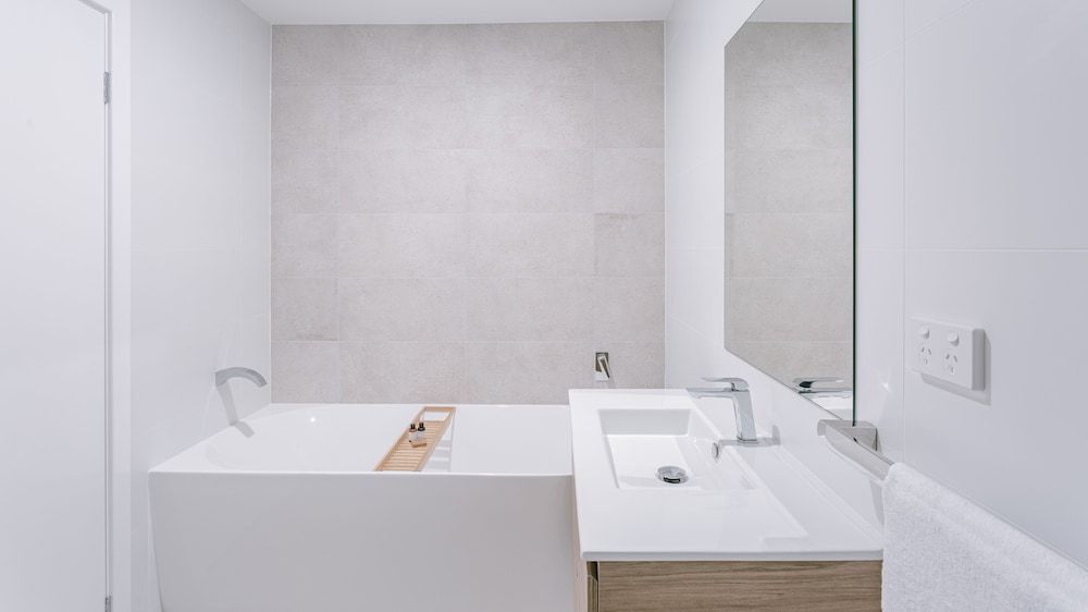 Chapel Heights Apartments Deluxe Apartment 16