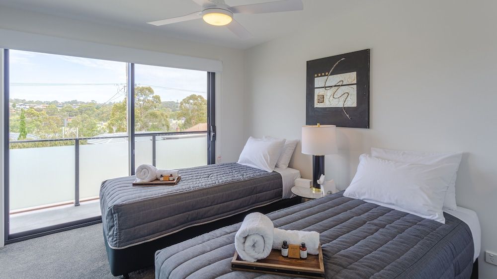 Chapel Heights Apartments Deluxe Apartment 4