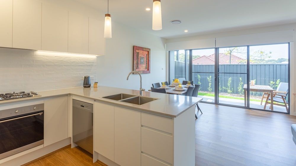 Chapel Heights Apartments Deluxe Apartment 11