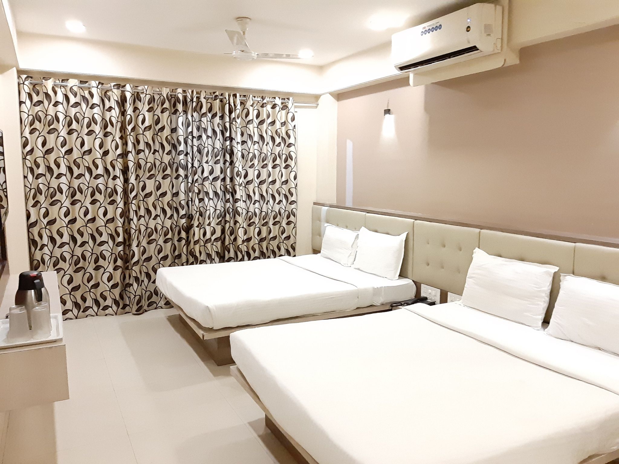 Hotel Sai Chhatra Triple Bed Room A.C