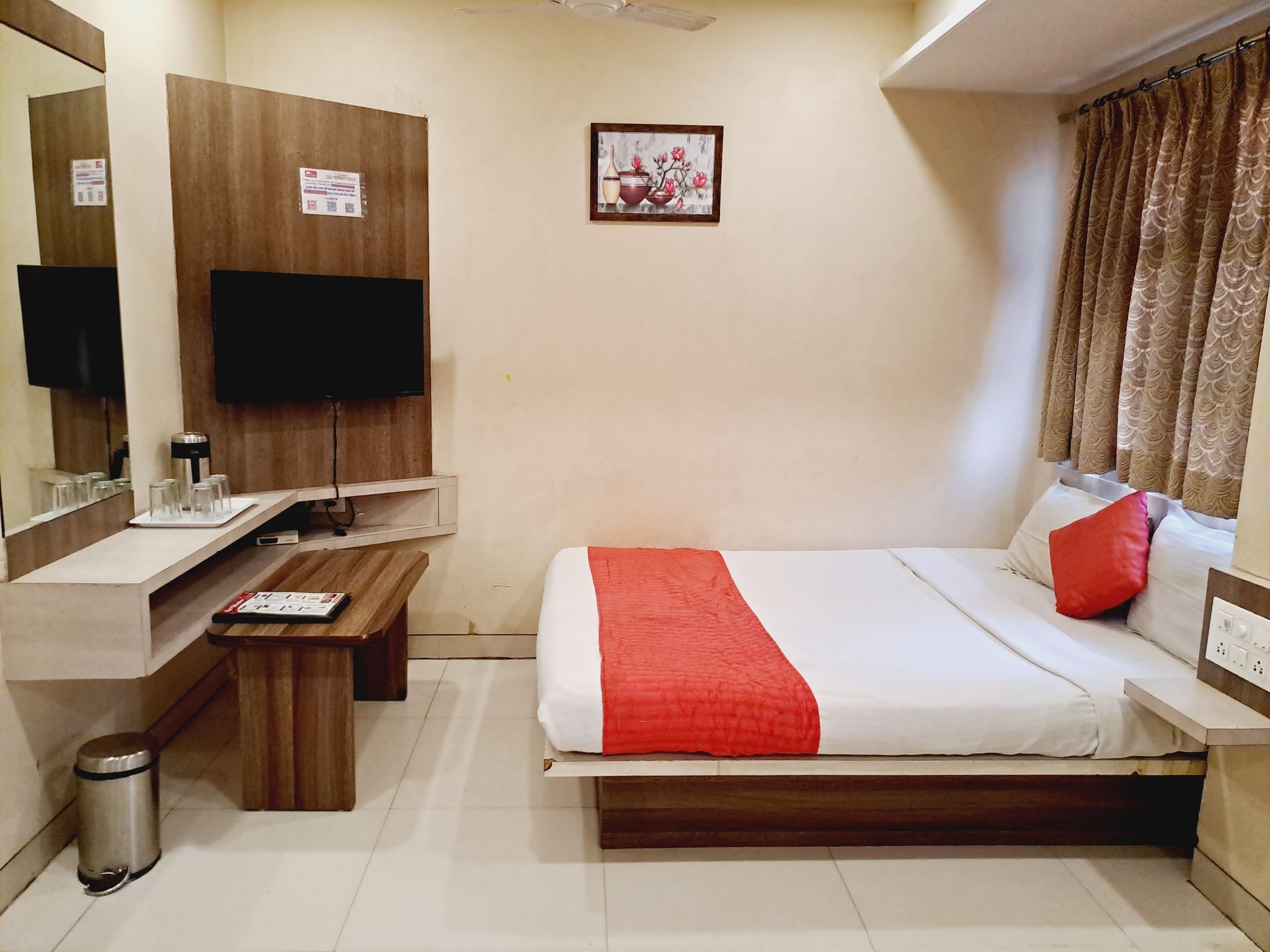 Hotel Sai Chhatra Double Bed Room A.C