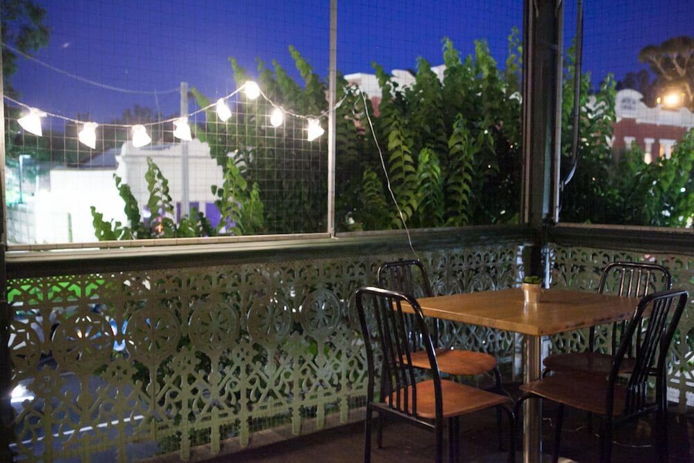 Tree House Hideouts Heygarth House Classic Townhome, 2 Bedrooms, Balcony, City View 9