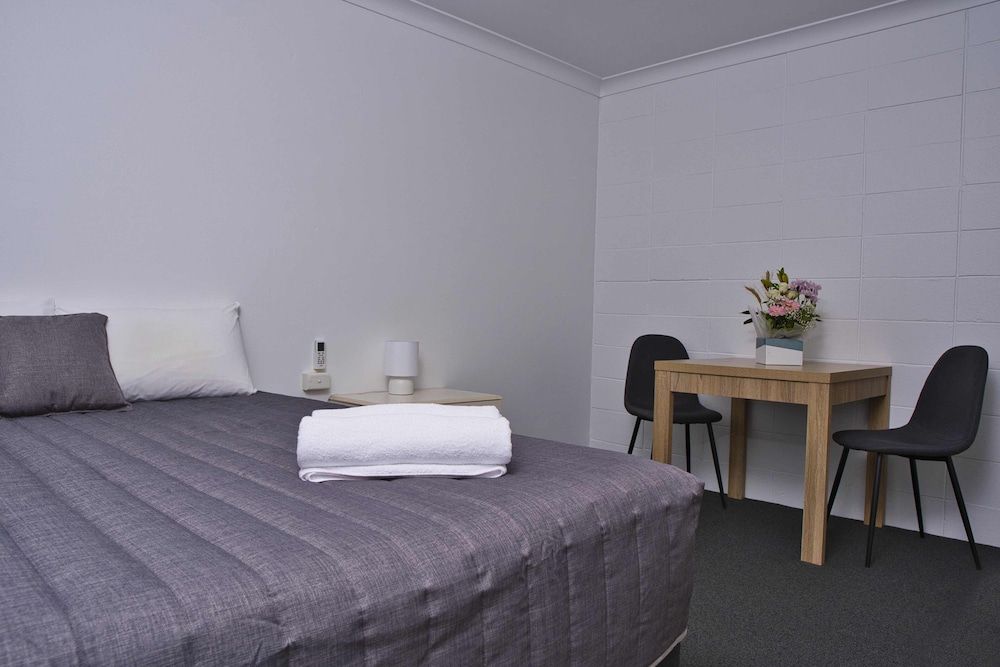 Leeton Centre Motel Standard Double Room, 1 Queen Bed