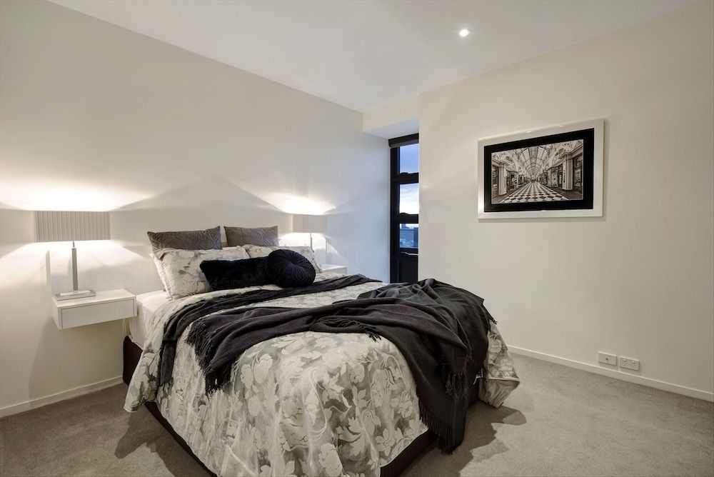 Luxury Apartment, Multiple Beds, City View