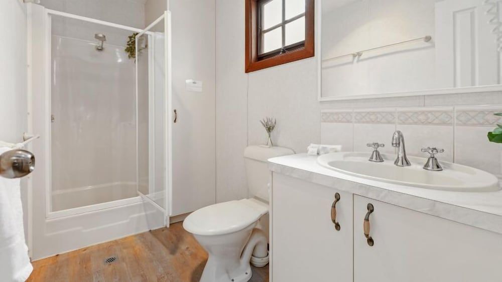 Tasman Holiday Parks - Merool on the Murray 2 Bedroom Pioneer Setback 3