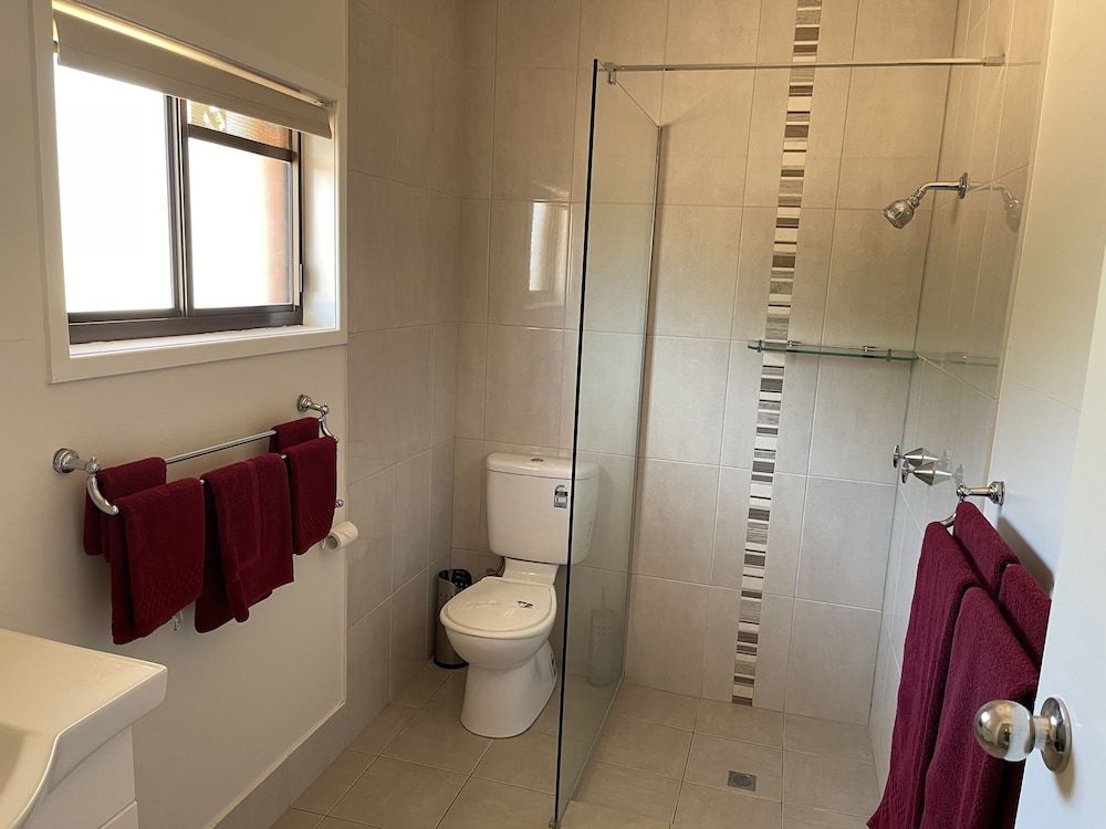 Landsborough Lodge Motel Design Room 5