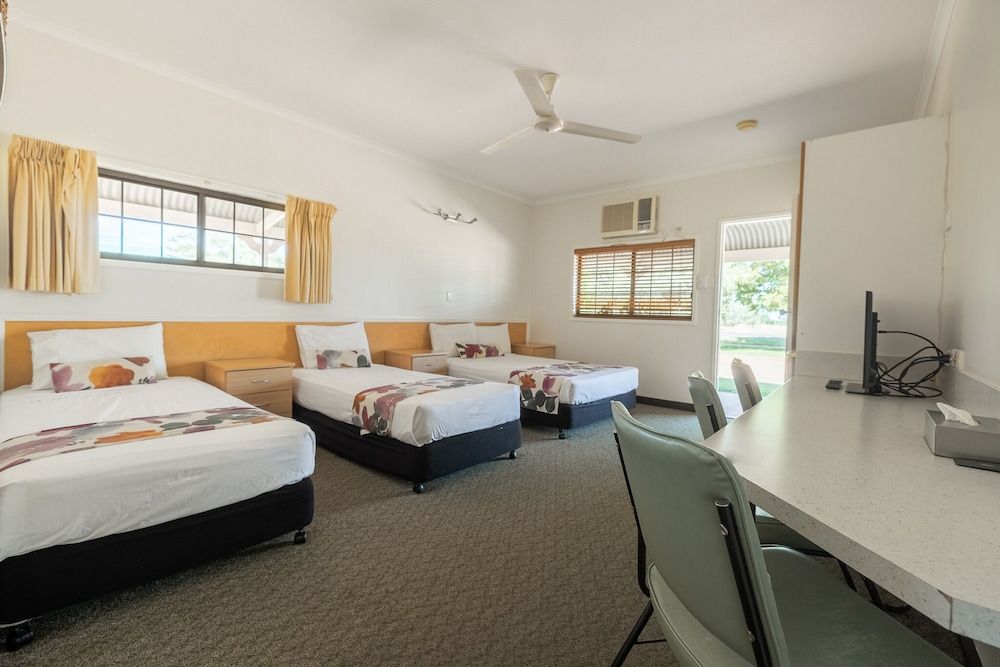 Landsborough Lodge Motel Design Room 2