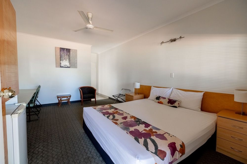 Landsborough Lodge Motel Comfort Room