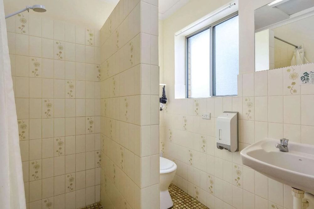 Pan Co Victor Harbor Basic Studio, Multiple Beds 2