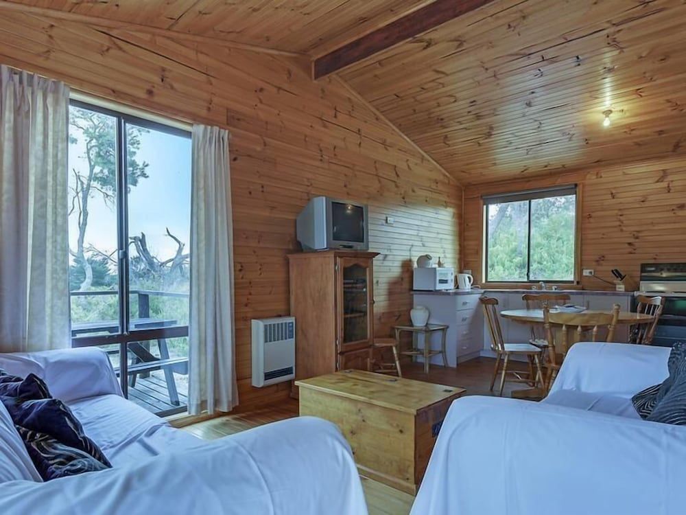 Steeles Island Retreat The Beach Cottage 1 5