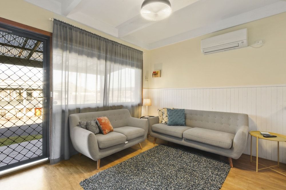 Ocean Bridge Lakes Entrance Family Apartment, 2 Bedrooms 4