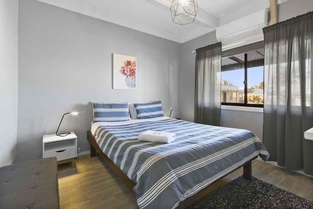 Ocean Bridge Lakes Entrance Family Apartment, 2 Bedrooms