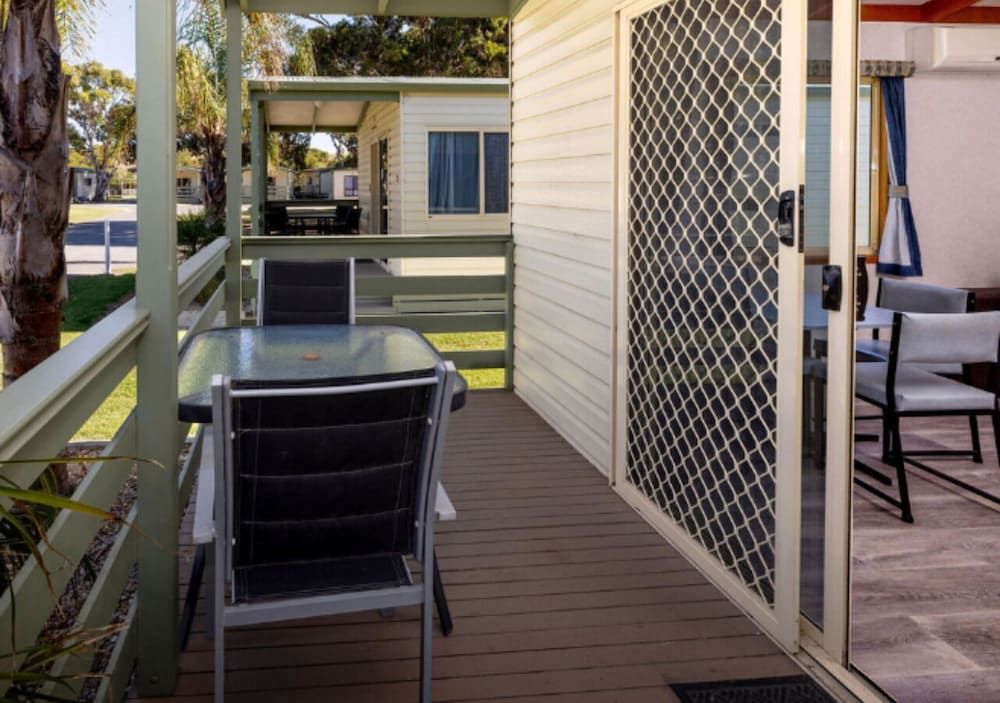 Executive Cottage