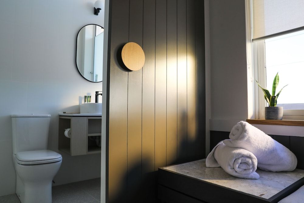 Barrys Beach Road Hotel Superior Double Room 3