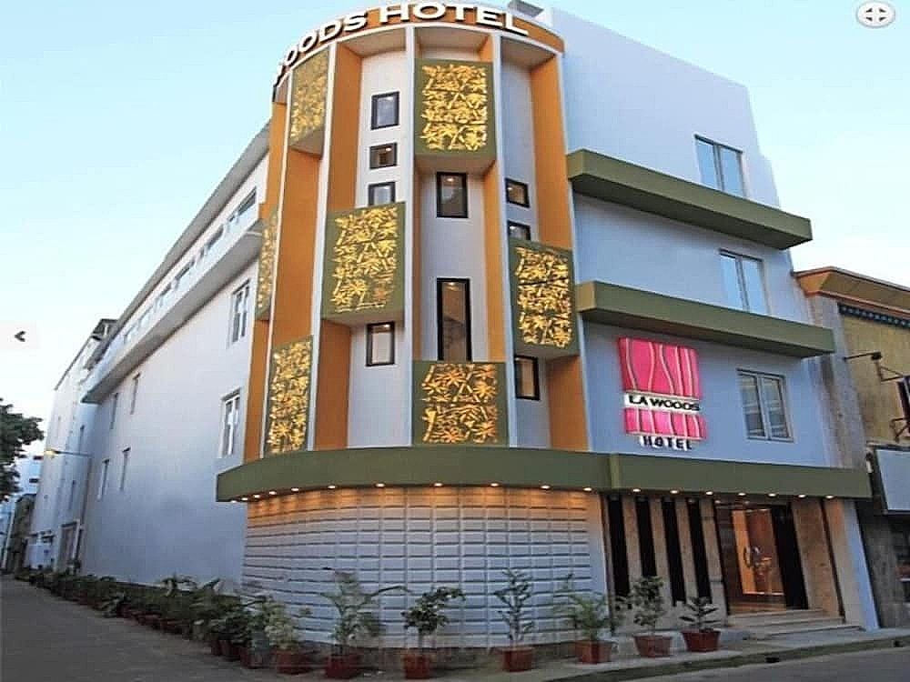 undefined La Woods Hotel 6