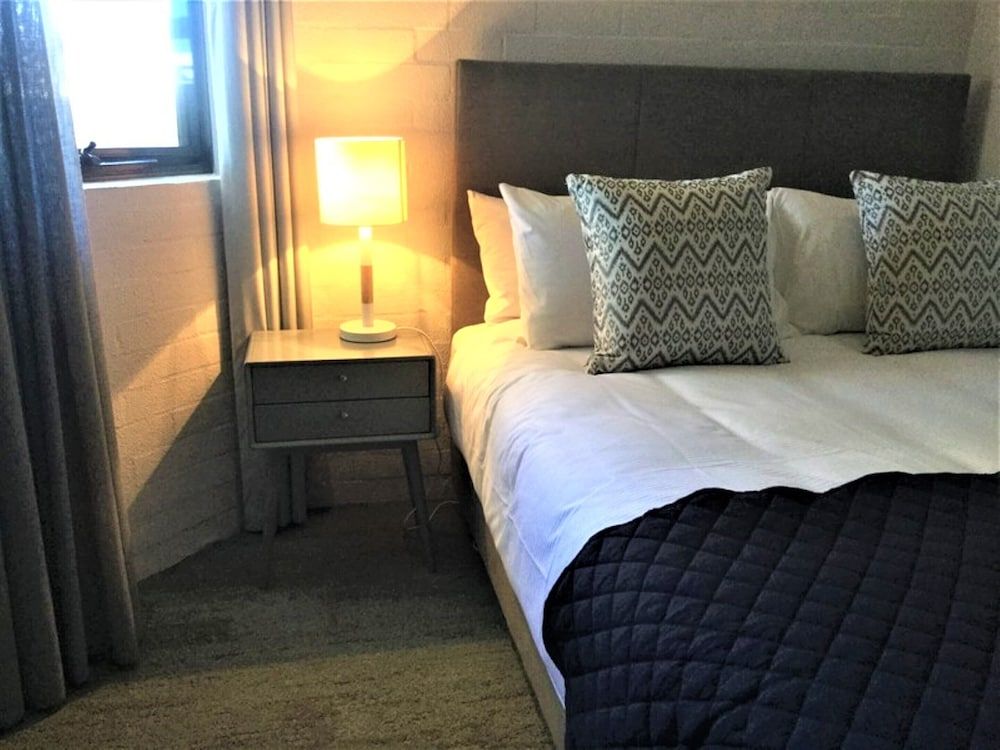 Deluxe One Bedroom