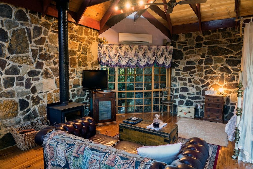 Observatory Cottages Romantic Cottage, 1 Queen Bed (Owls Croft) 6