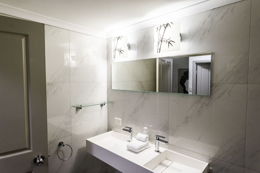 The Penthouse Port Douglas Luxury Penthouse, 5 Bedrooms, Garden View (with 3.5 bathrooms) 29