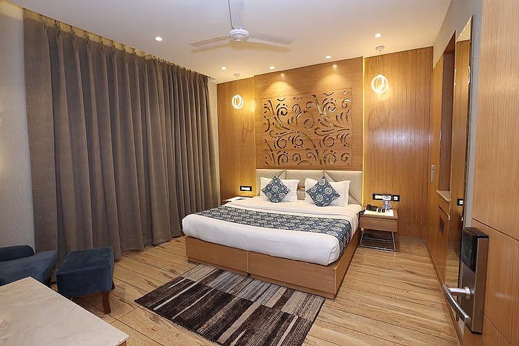 Junior Suite Room with liquor inclusion (limited)