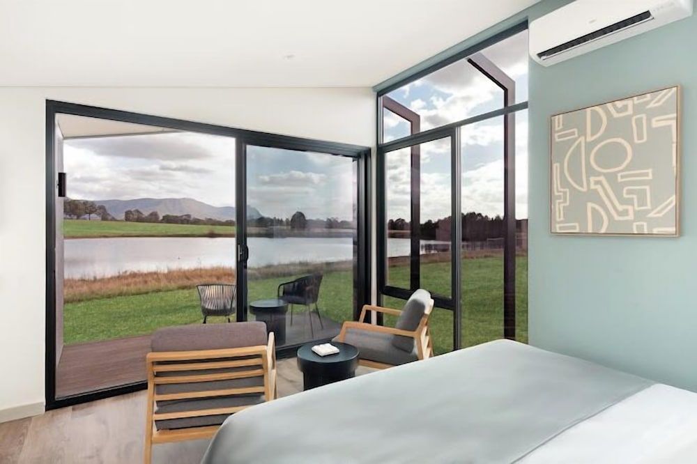 The Lane Retreat Studio Retreat - Lake View