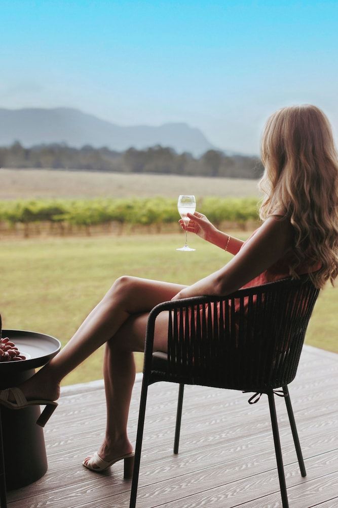 The Lane Retreat Studio Retreat - Vineyard View 2