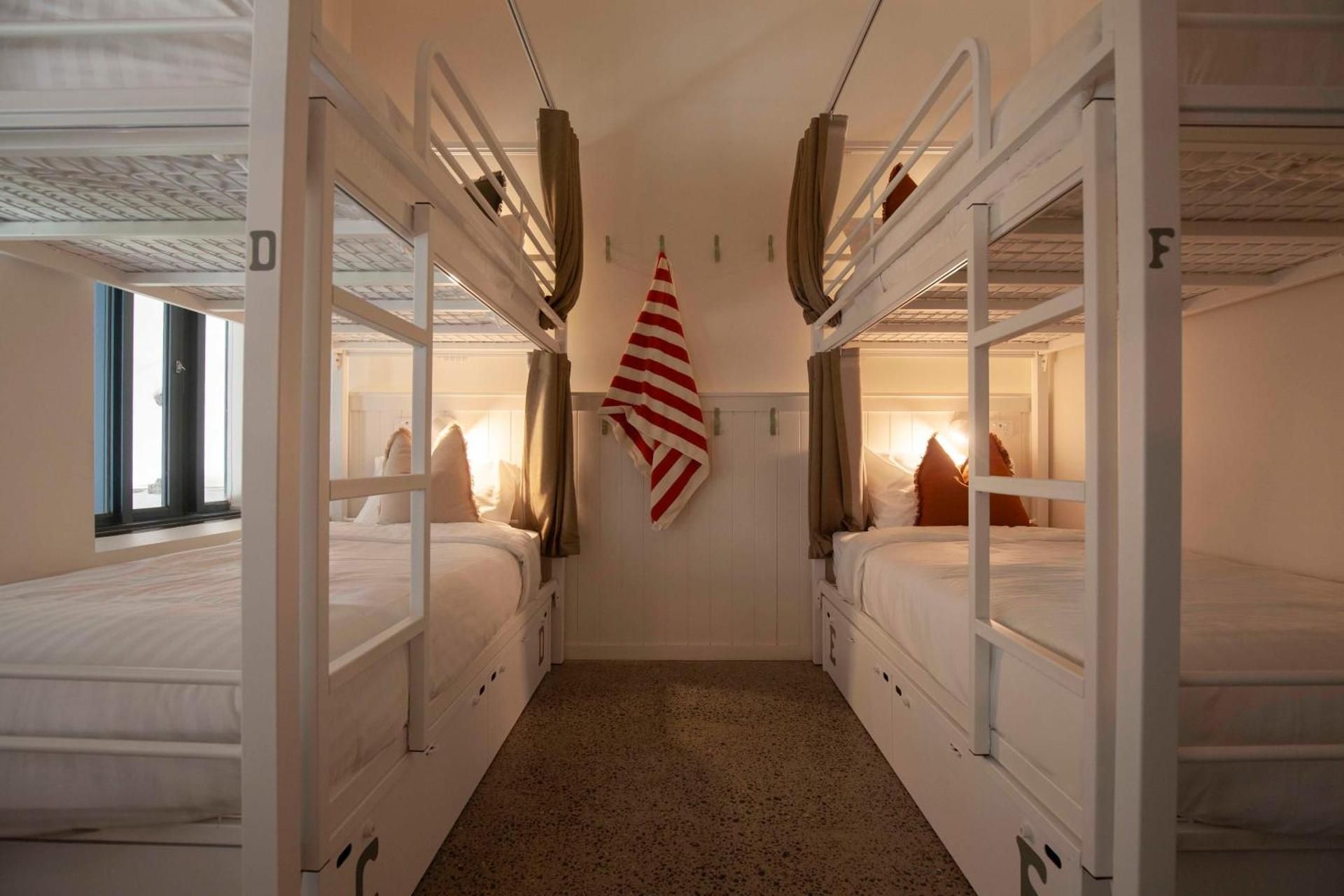 6 Bed Female Private Room