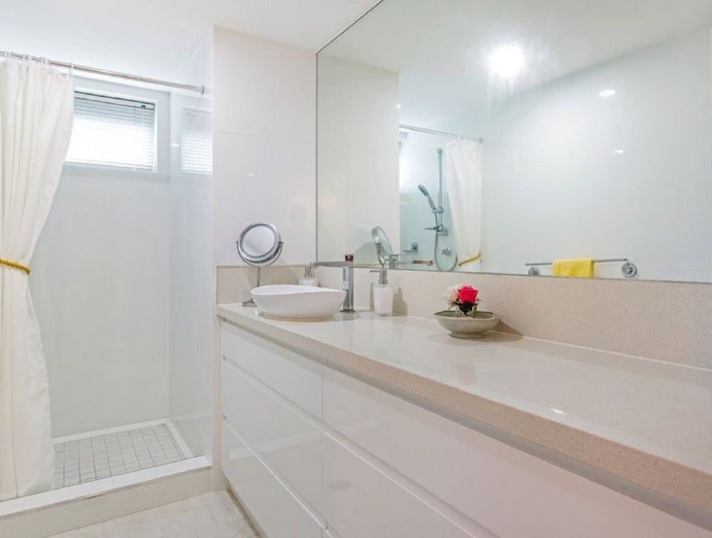 Cairns Ocean View Apartment in Aquarius Guaranteed Ocean View 2-Bedroom Apartment 6