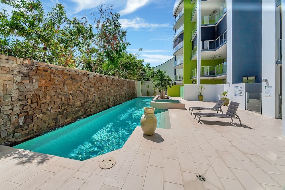 undefined Stylish Park View City Apartment 103 4