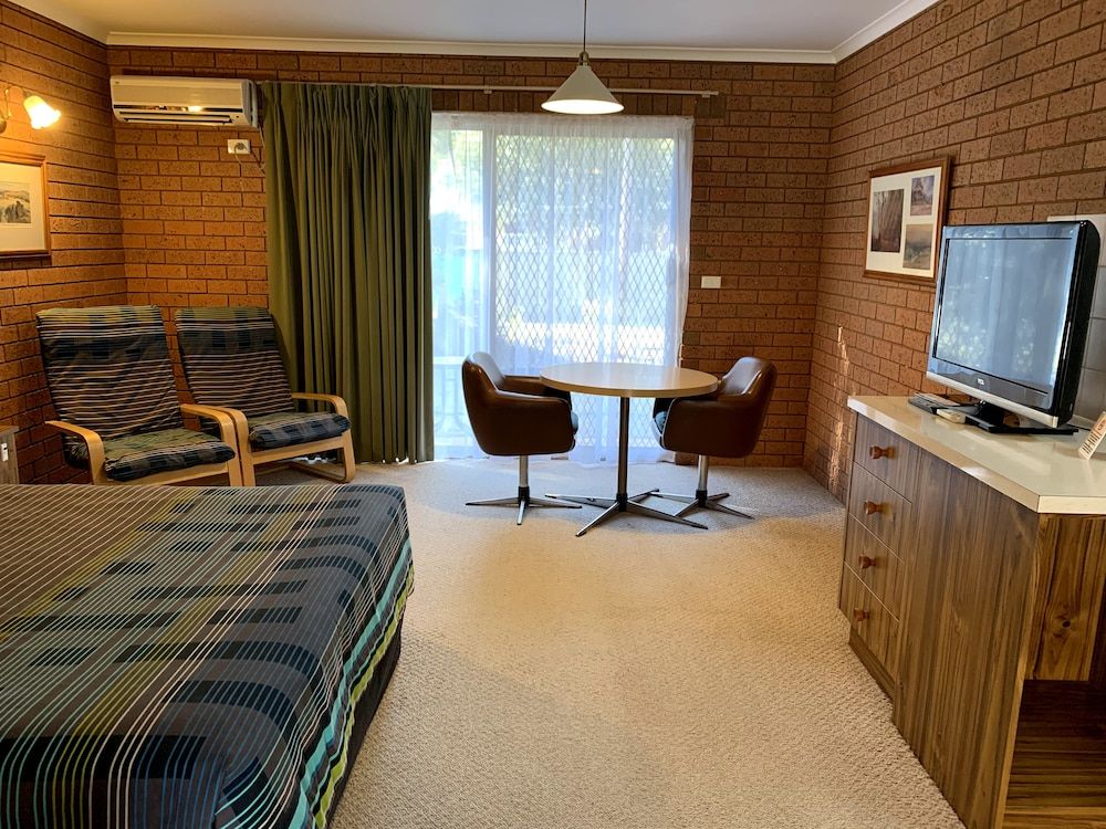Kingswood Motel Deluxe Double or Twin Room 7