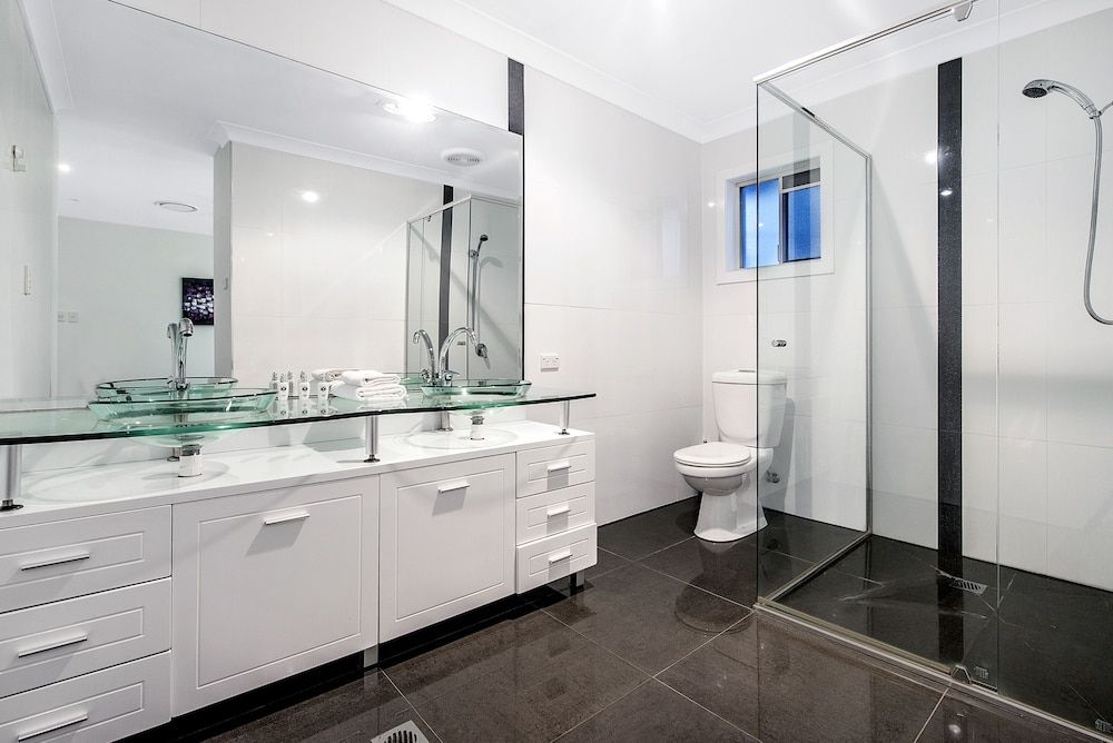 undefined Amalfi Executive 5 Bedroom Home 10