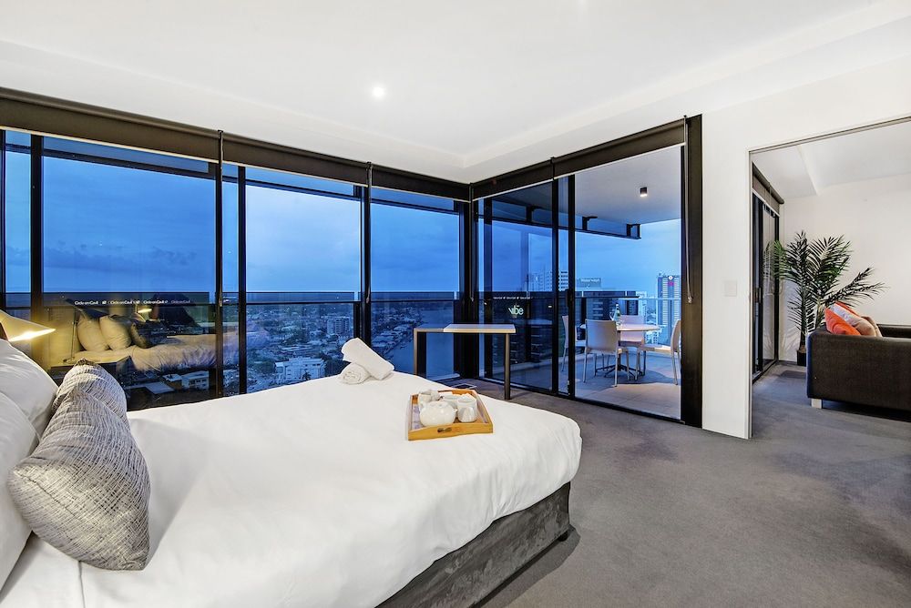 Classic Apartment, 1 Bedroom, Canal View