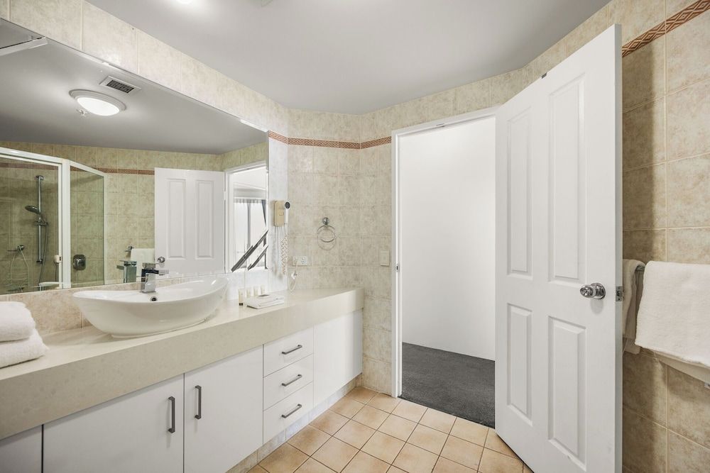 Holiday Holiday Sun City Apartments Deluxe Apartment, 3 Bedrooms, Ensuite, Ocean View 8