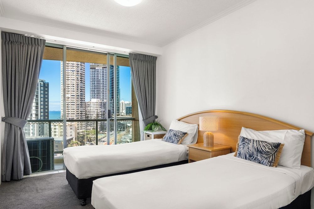 Holiday Holiday Sun City Apartments Deluxe Apartment, 3 Bedrooms, Ensuite, Ocean View 3