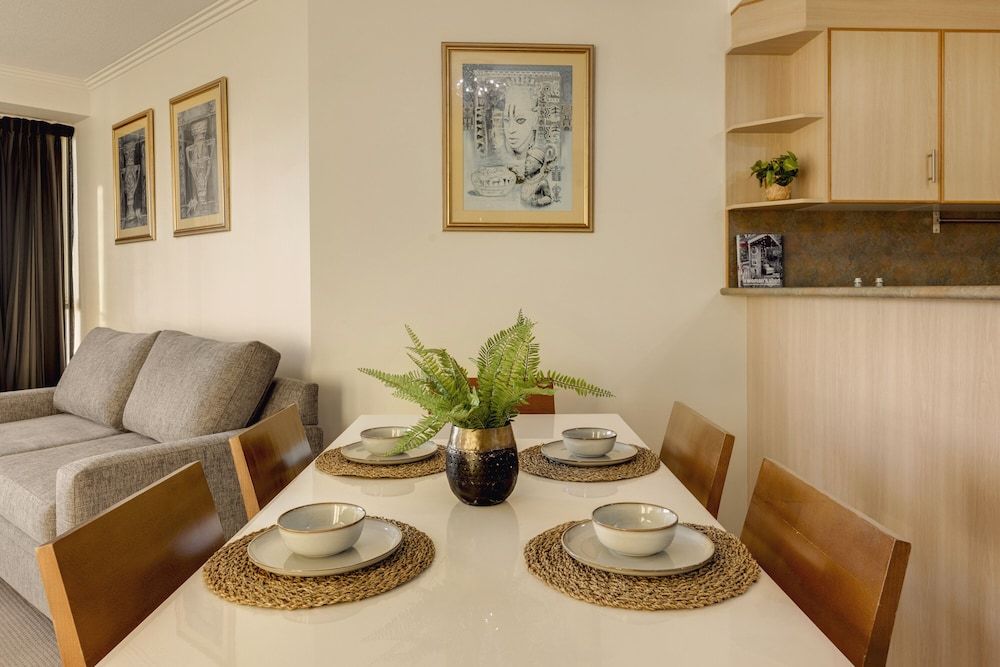 undefined Holiday Holiday Sun City Apartments 10