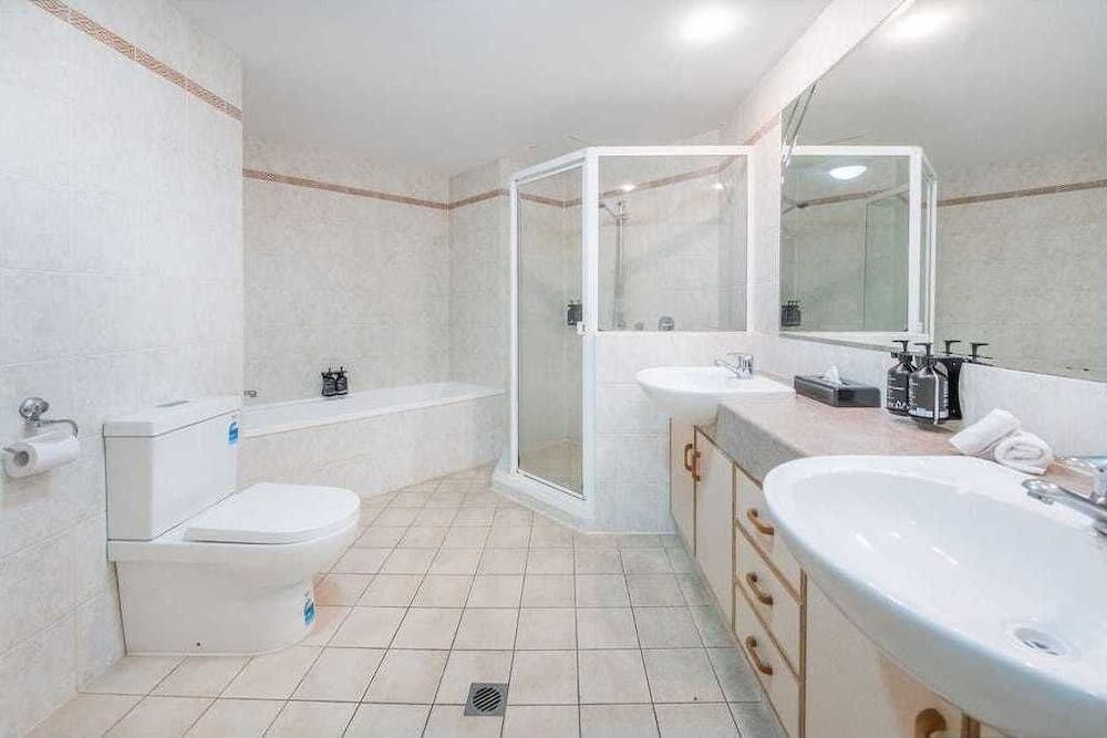 Holiday Holiday Sun City Apartments Apartment, 1 Bedroom, Private Bathroom, Ocean View 5