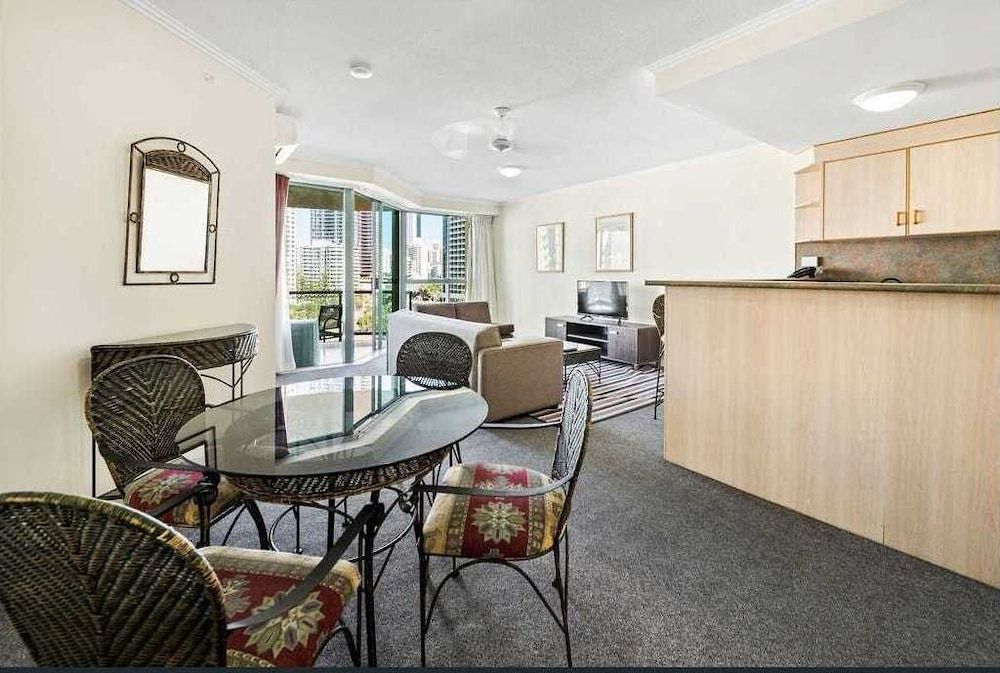 undefined Holiday Holiday Sun City Apartments