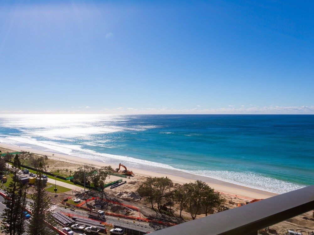 Serain Residences On Surfers Private Apartments Middle Level One Bedroom Apartment with Ocean View 9