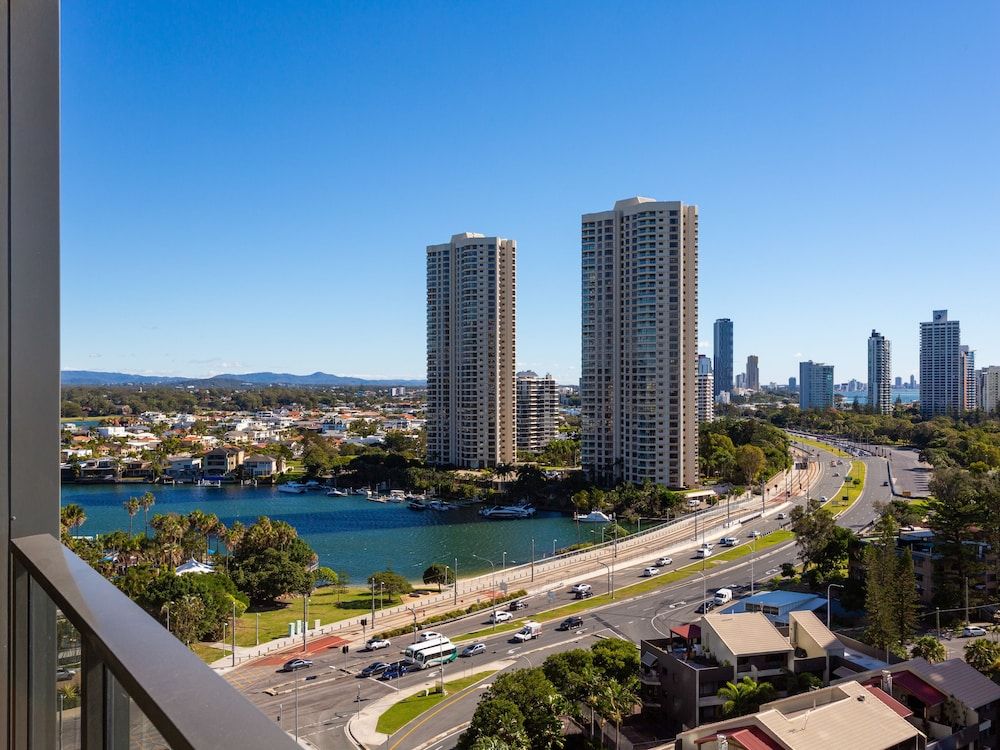 Serain Residences On Surfers Private Apartments Middle Level One Bedroom Apartment with Ocean View 10