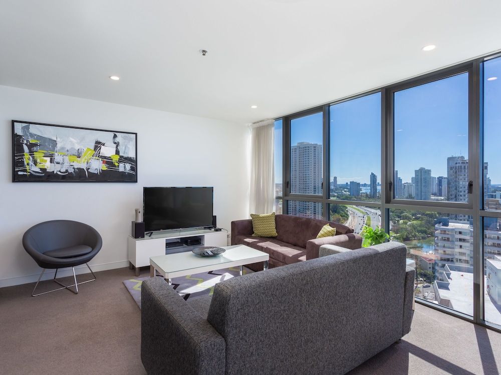 Serain Residences On Surfers Private Apartments High Level One Bedroom Apartment with Ocean View 10