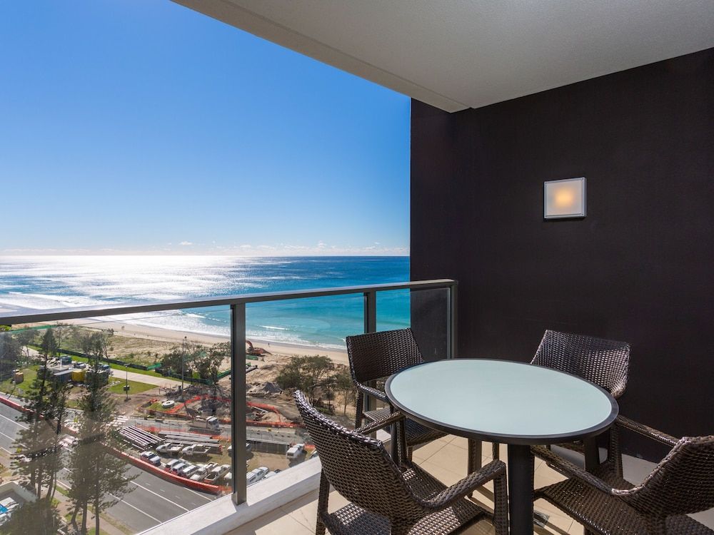 Serain Residences On Surfers Private Apartments Middle Level One Bedroom Apartment with Ocean View 6