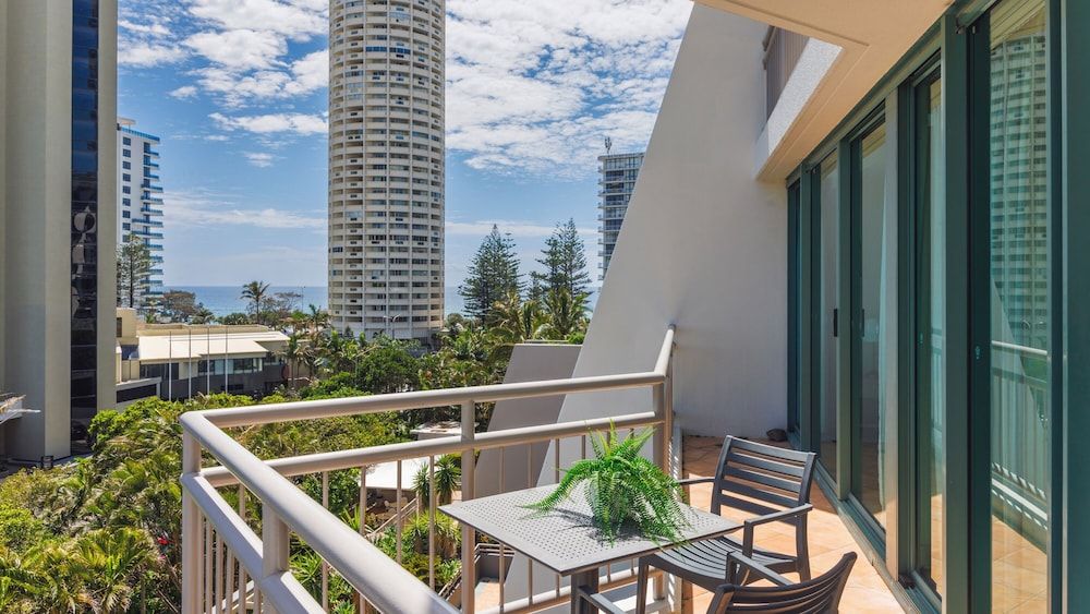 undefined Holiday Holiday Crown Towers 4