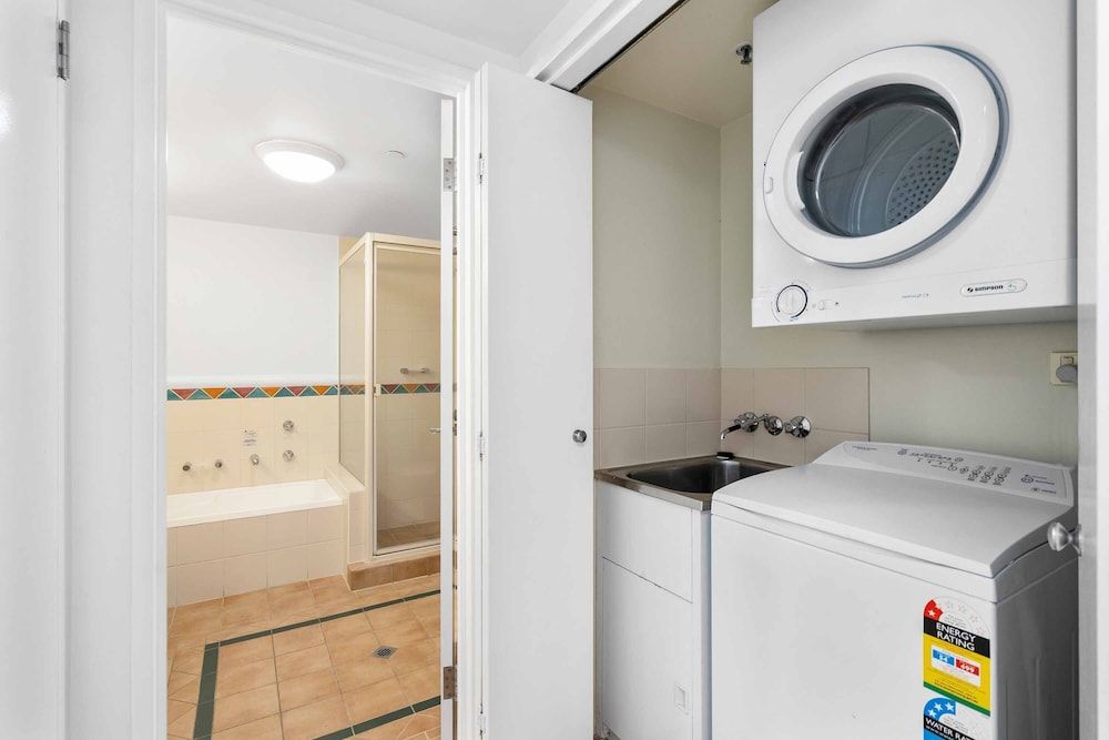 undefined Holiday Holiday Crown Towers 6