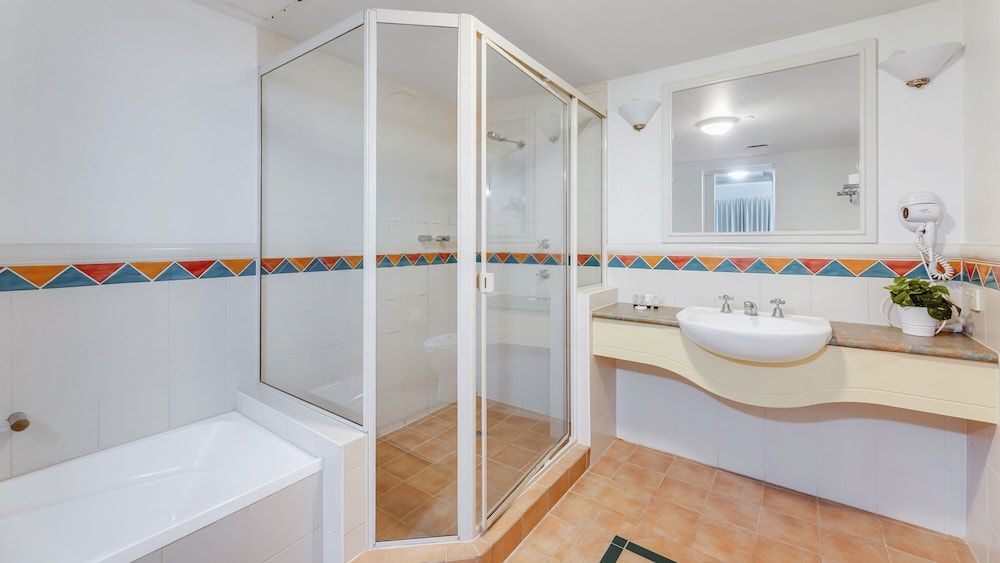 undefined Holiday Holiday Crown Towers 7