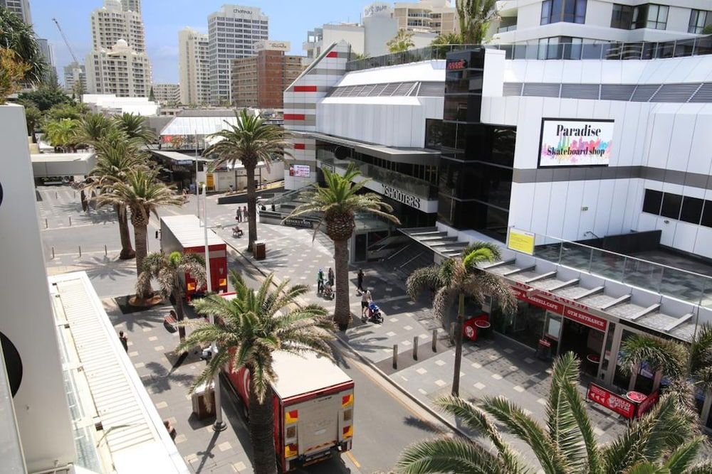 undefined Pelicanstay Surfer Paradise Condo Hotel 8