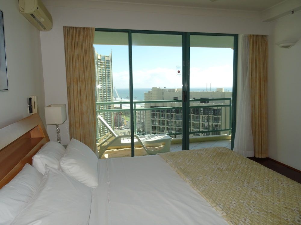 2 and 3 Bedroom Apartments within Crown Towers Apartment, 2 Bedrooms, Non Smoking, Ocean View
