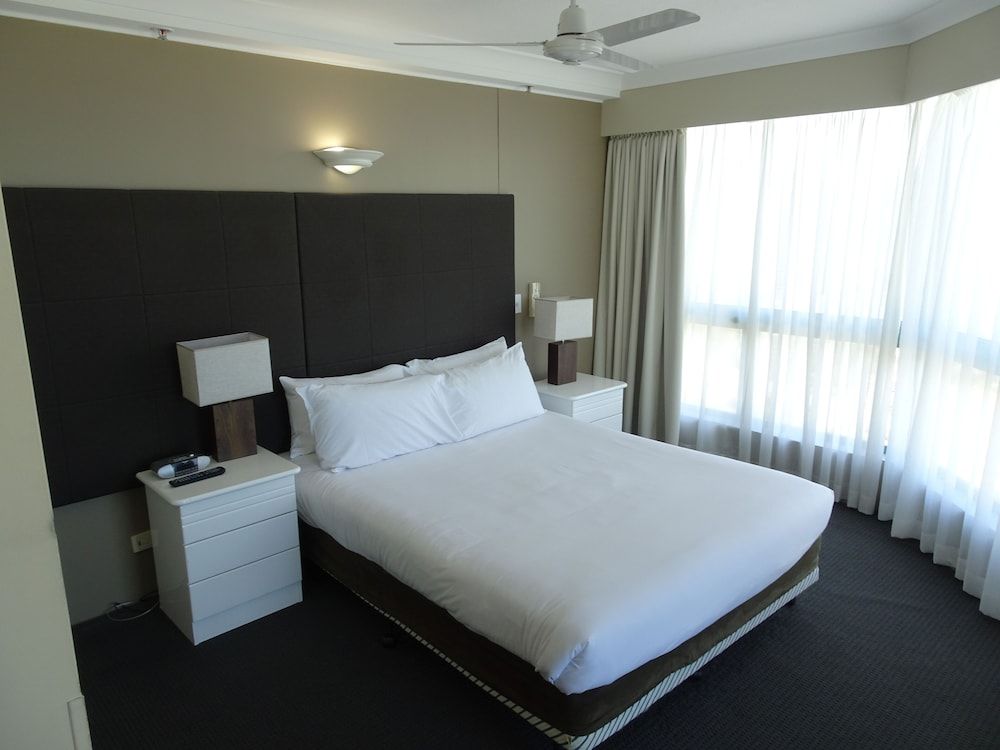 undefined 2 and 3 Bedroom Apartments within Crown Towers 7