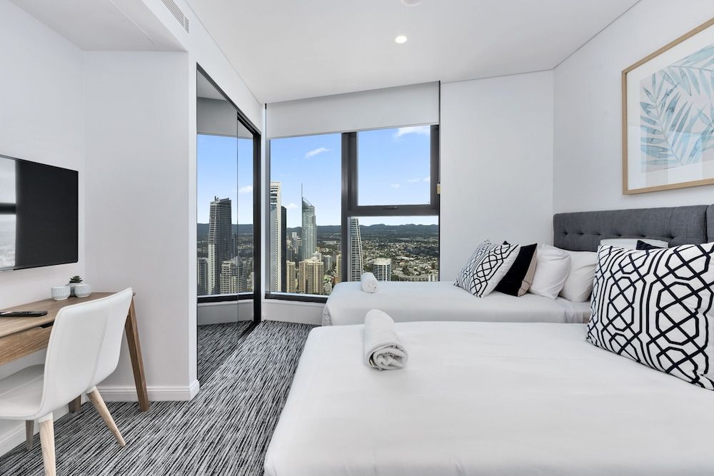 2 Bedroom Ocean View Apartment
