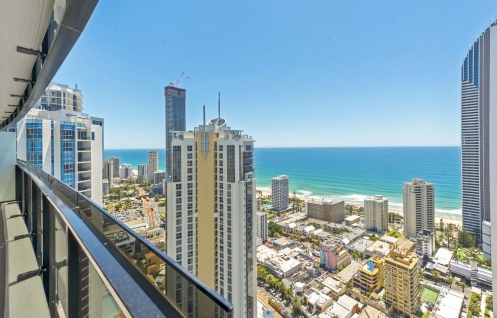 undefined Circle on Cavill - Coastal Letting 7